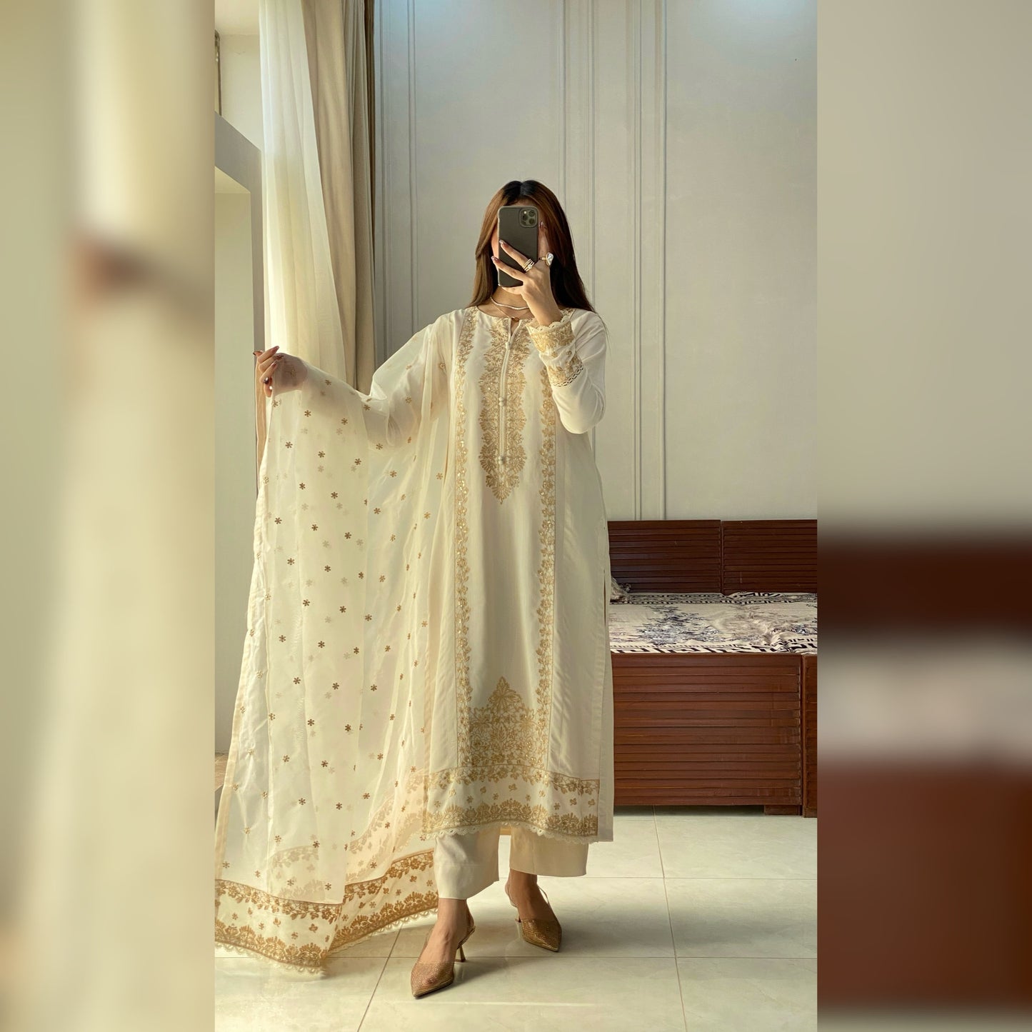 Antique Ivory Embroidered 3PC