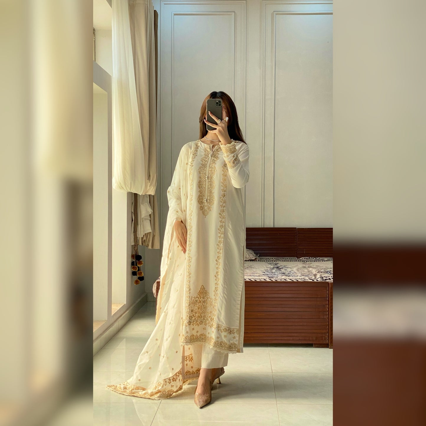 Antique Ivory Embroidered 3PC