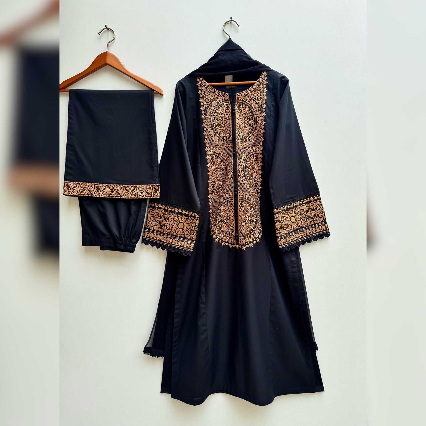 Oak Black Embroidered 3PC