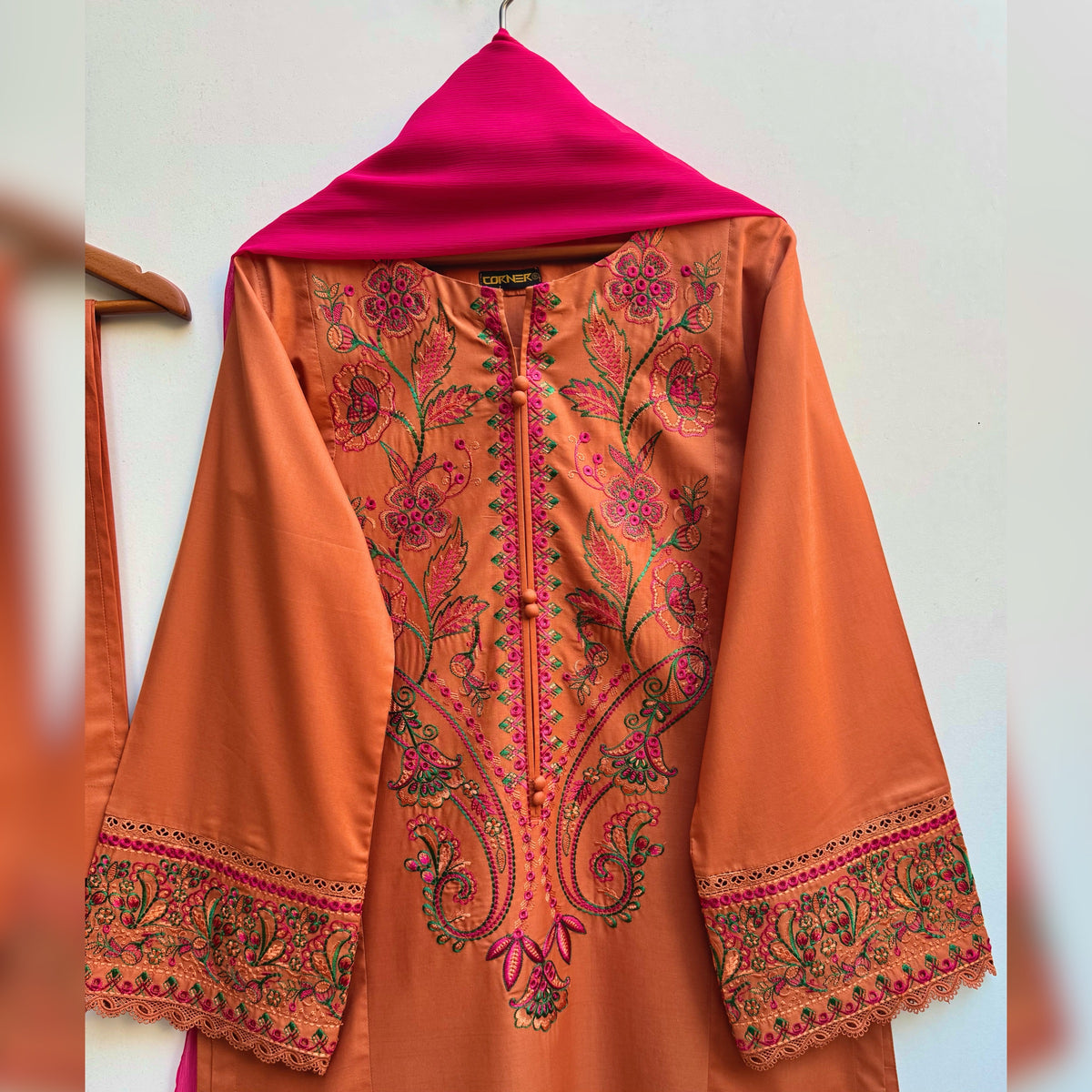 Arcadian Embroidered 3PC