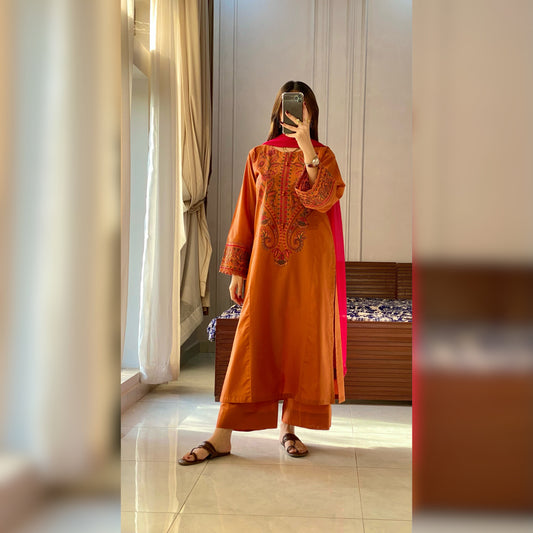 Arcadian Embroidered 3PC