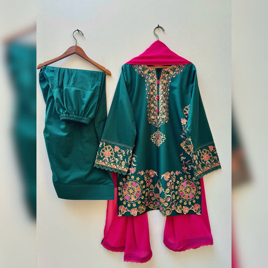 Lama Green Embroidered 3PC
