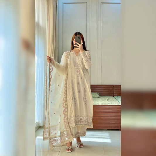 Arch Embroidered 3PC