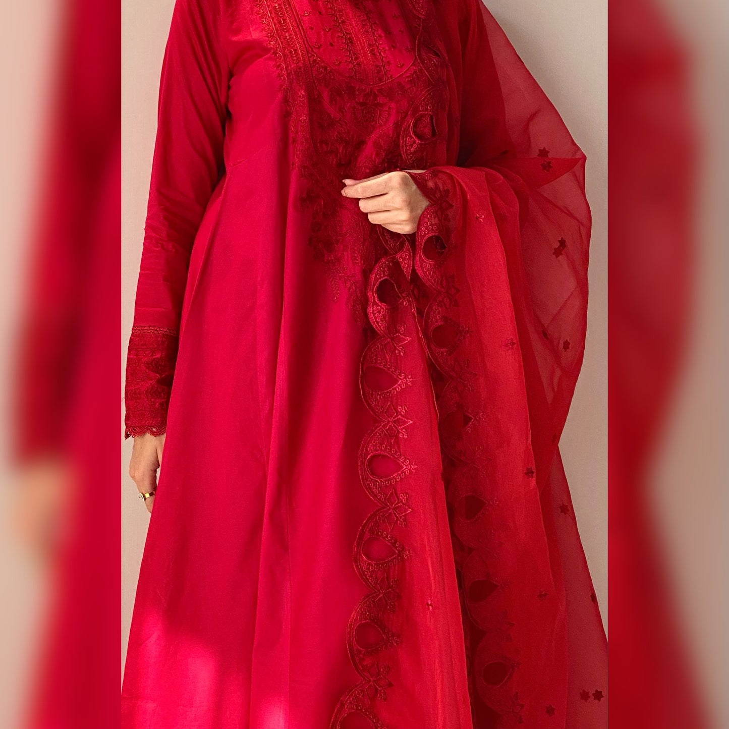 Zaibaysh Pink Embroidered Frock 3PC