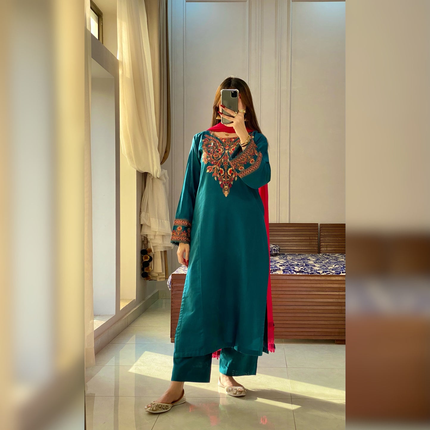 Mid Zinc Embroidered 3PC