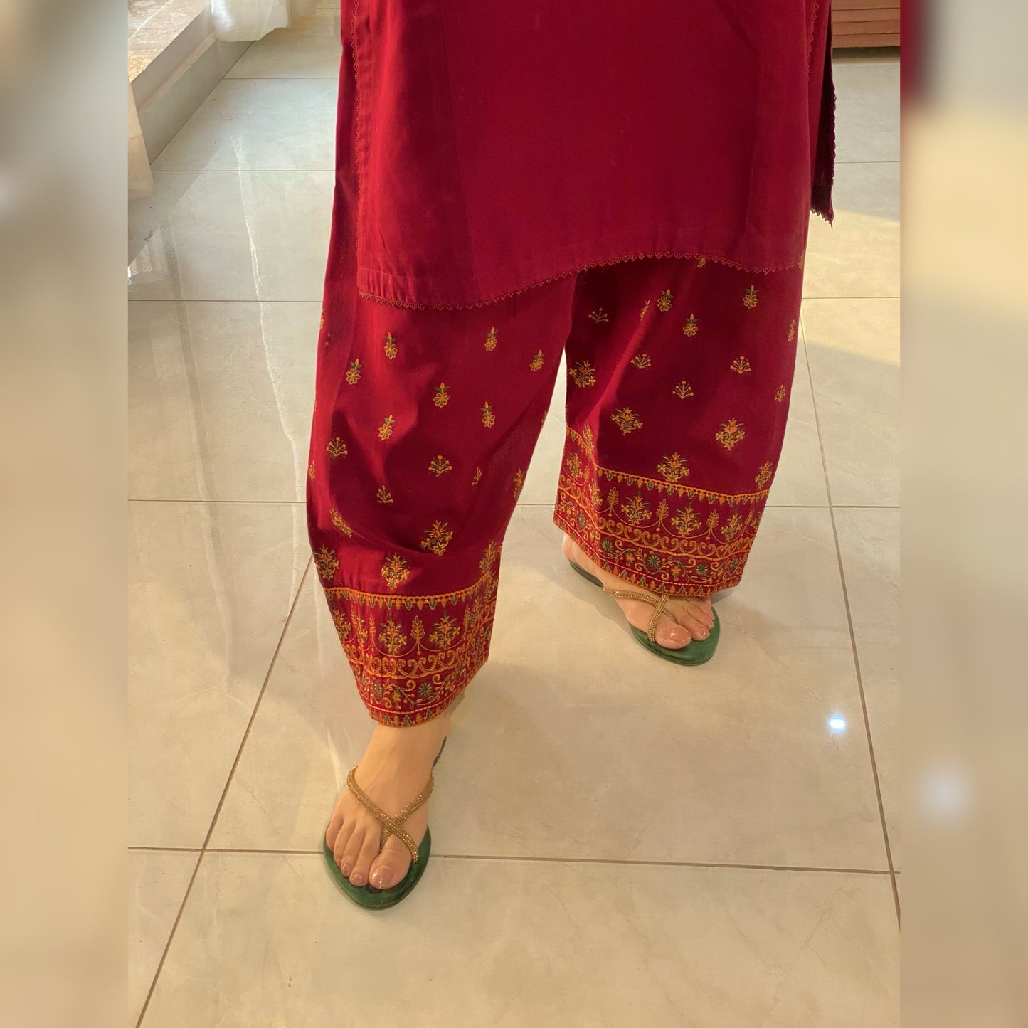 Eshaal Maroon Embroidered 3PC