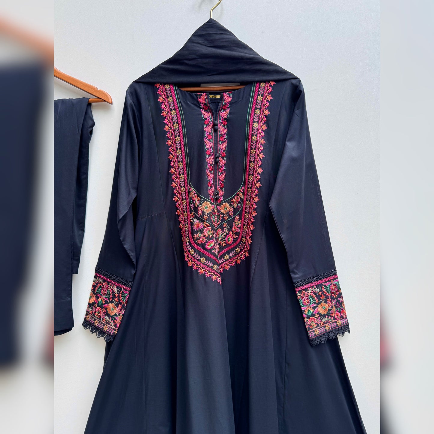Siyah Black Embroidered 3PC