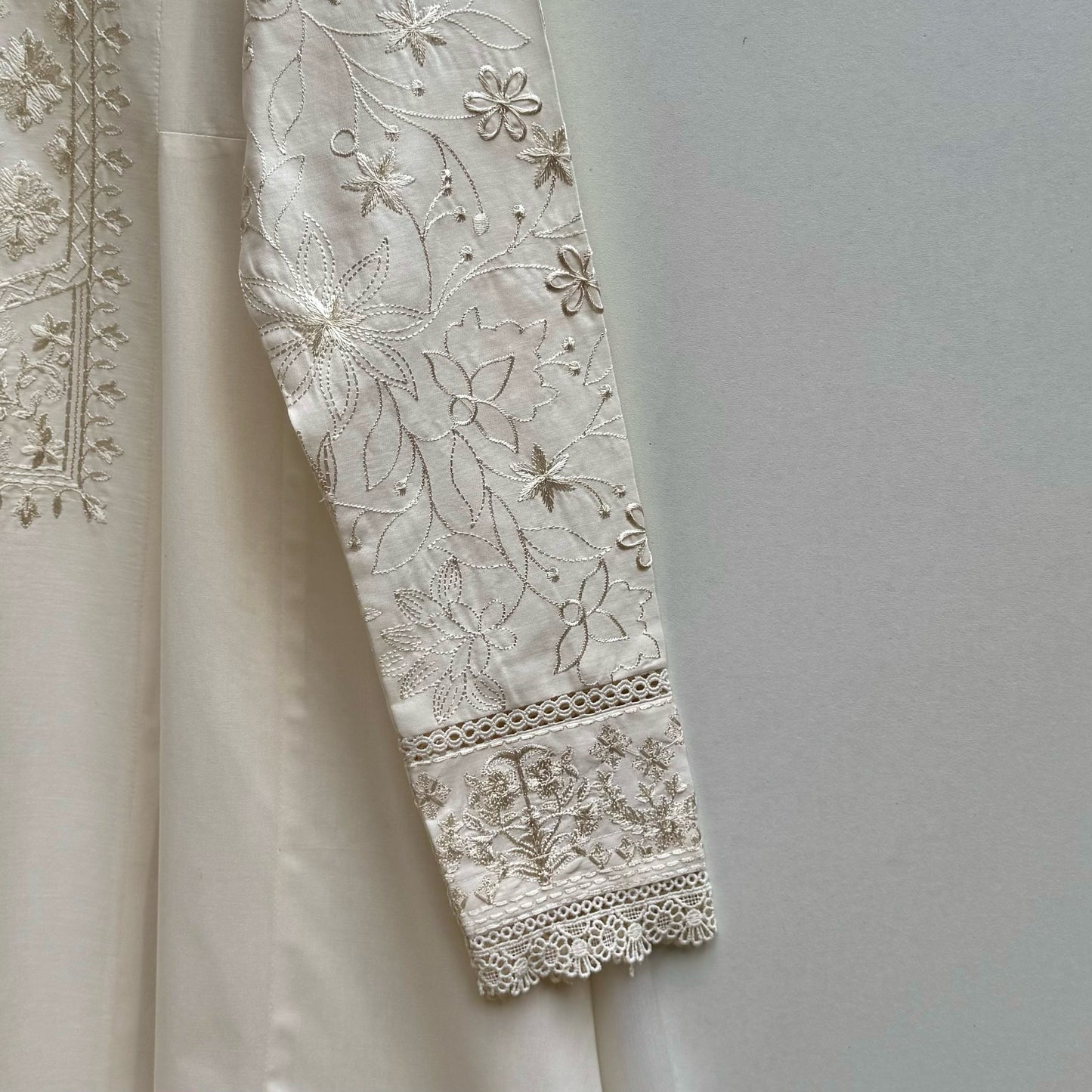 Chaandni Embroidered frock 3PC
